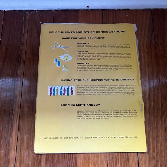Vintage 1990s Avon Creative Needle Craft Crewel Kit - First Prize at the County - Picture 5 of 6